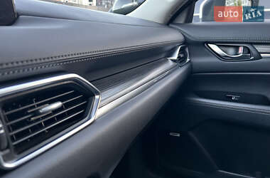 Позашляховик / Кросовер Mazda CX-5 2017 в 