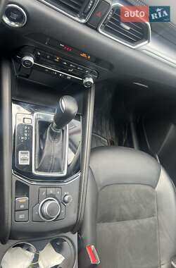 Позашляховик / Кросовер Mazda CX-5 2022 в 