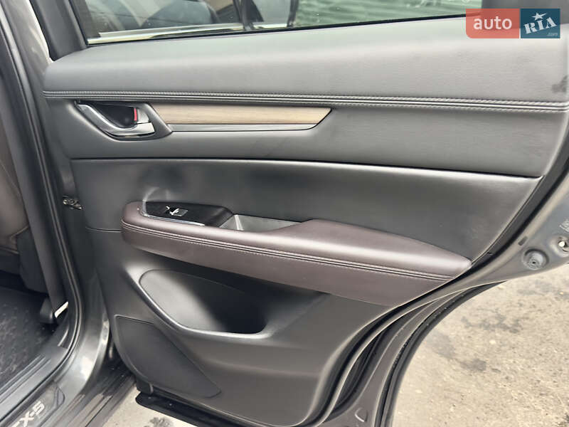 Внедорожник / Кроссовер Mazda CX-5 2019 в Киеве