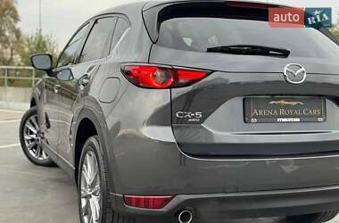 Позашляховик / Кросовер Mazda CX-5 2021 в 