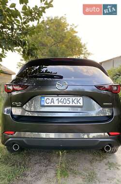 Позашляховик / Кросовер Mazda CX-5 2024 в 