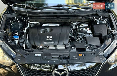 Позашляховик / Кросовер Mazda CX-5 2014 в 