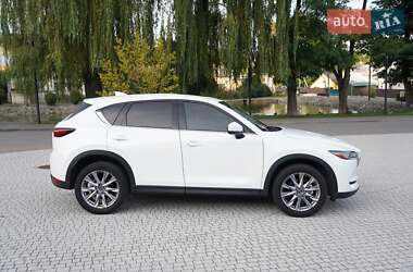 Позашляховик / Кросовер Mazda CX-5 2021 в 