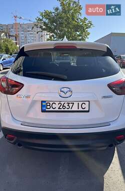 Позашляховик / Кросовер Mazda CX-5 2016 в 
