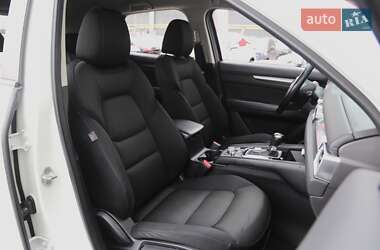 Позашляховик / Кросовер Mazda CX-5 2020 в 