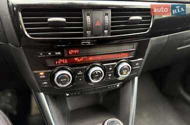 Позашляховик / Кросовер Mazda CX-5 2012 в 
