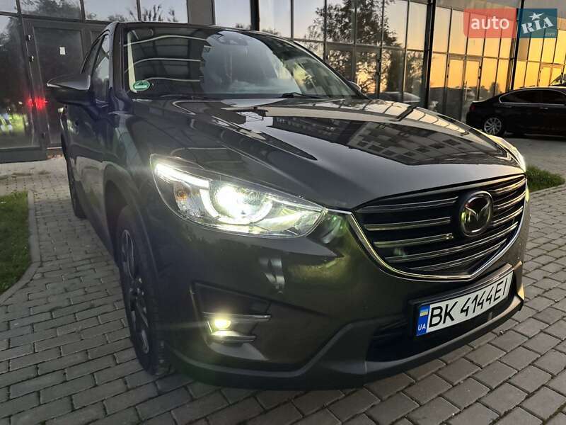 Позашляховик / Кросовер Mazda CX-5 2015 в Рівному