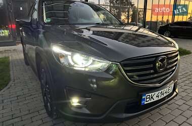 Позашляховик / Кросовер Mazda CX-5 2015 в 