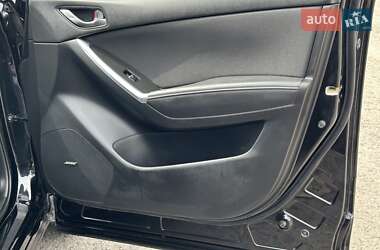 Позашляховик / Кросовер Mazda CX-5 2015 в 