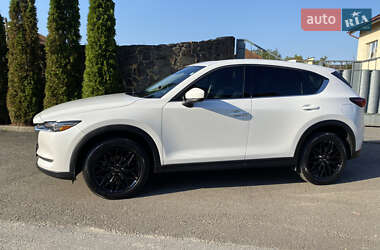 Позашляховик / Кросовер Mazda CX-5 2018 в 