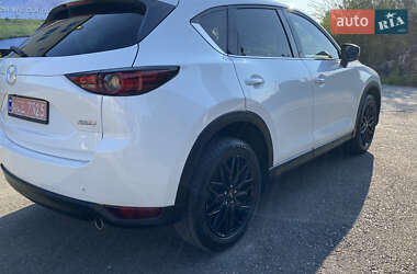 Позашляховик / Кросовер Mazda CX-5 2018 в 