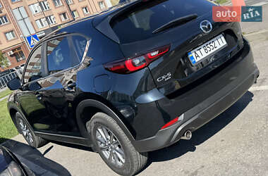 Позашляховик / Кросовер Mazda CX-5 2023 в 