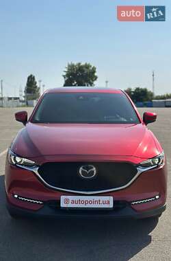 Позашляховик / Кросовер Mazda CX-5 2017 в 