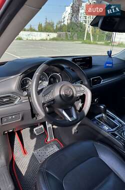 Позашляховик / Кросовер Mazda CX-5 2017 в 