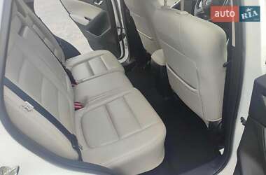 Позашляховик / Кросовер Mazda CX-5 2013 в 