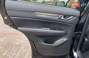 Позашляховик / Кросовер Mazda CX-5 2020 в 