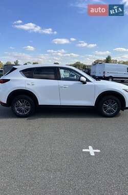 Позашляховик / Кросовер Mazda CX-5 2021 в 