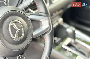Позашляховик / Кросовер Mazda CX-5 2020 в 
