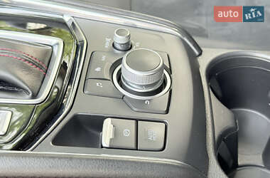 Позашляховик / Кросовер Mazda CX-5 2020 в 