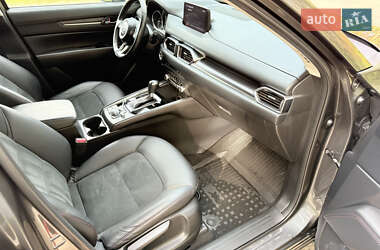 Позашляховик / Кросовер Mazda CX-5 2020 в 