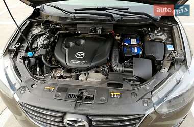 Внедорожник / Кроссовер Mazda CX-5 2017 в 