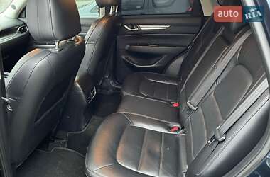 Позашляховик / Кросовер Mazda CX-5 2018 в 