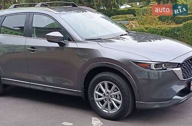 Внедорожник / Кроссовер Mazda CX-5 2023 в 
