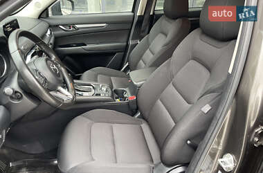 Позашляховик / Кросовер Mazda CX-5 2018 в 