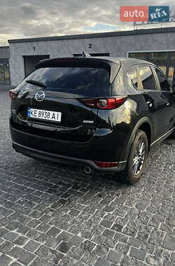Внедорожник / Кроссовер Mazda CX-5 2017 в 