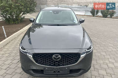 Позашляховик / Кросовер Mazda CX-5 2020 в 