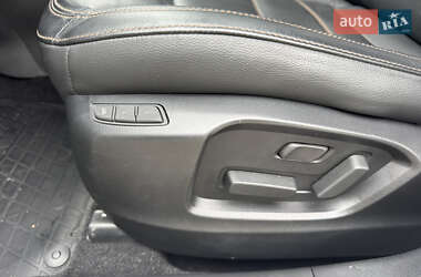 Внедорожник / Кроссовер Mazda CX-5 2023 в 