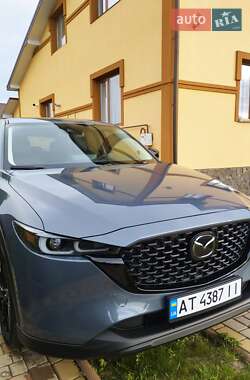 Позашляховик / Кросовер Mazda CX-5 2023 в 