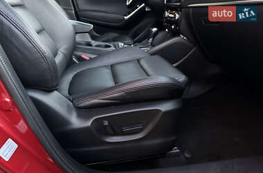 Позашляховик / Кросовер Mazda CX-5 2015 в 