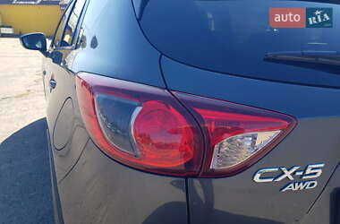 Позашляховик / Кросовер Mazda CX-5 2015 в 