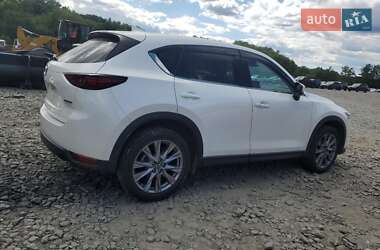 Позашляховик / Кросовер Mazda CX-5 2021 в  фото 6 Позашляховик / Кросовер Mazda CX-5 2021 в