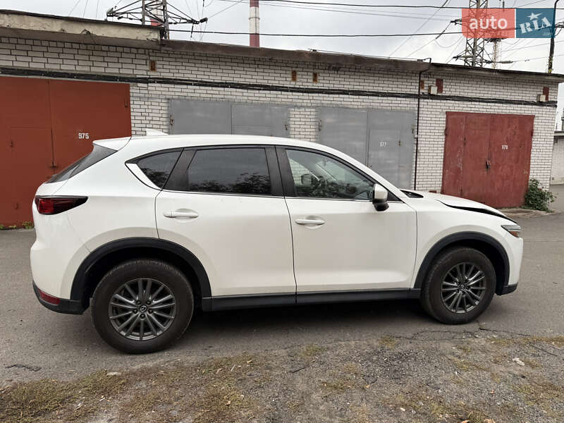 Позашляховик / Кросовер Mazda CX-5 2017 в Києві