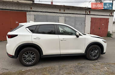 Внедорожник / Кроссовер Mazda CX-5 2017 в 