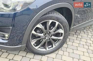 Позашляховик / Кросовер Mazda CX-5 2017 в 
