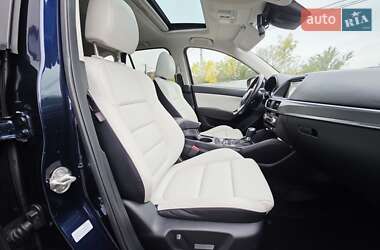 Позашляховик / Кросовер Mazda CX-5 2017 в 