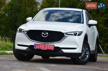 Внедорожник / Кроссовер Mazda CX-5 2018 в 