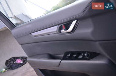 Внедорожник / Кроссовер Mazda CX-5 2018 в 
