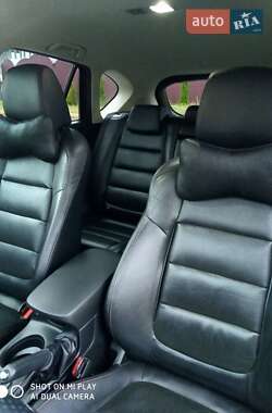 Позашляховик / Кросовер Mazda CX-5 2013 в 