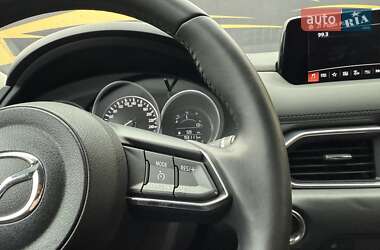 Позашляховик / Кросовер Mazda CX-5 2019 в 
