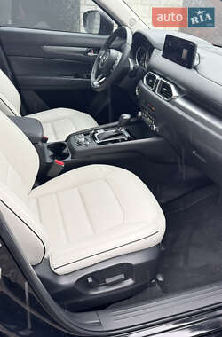 Внедорожник / Кроссовер Mazda CX-5 2023 в 