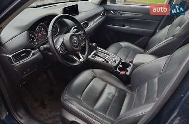 Позашляховик / Кросовер Mazda CX-5 2017 в 