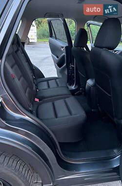 Позашляховик / Кросовер Mazda CX-5 2013 в 