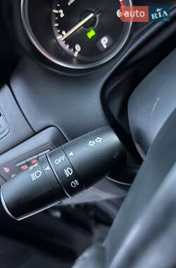 Позашляховик / Кросовер Mazda CX-5 2013 в 