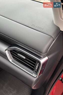 Позашляховик / Кросовер Mazda CX-5 2024 в 