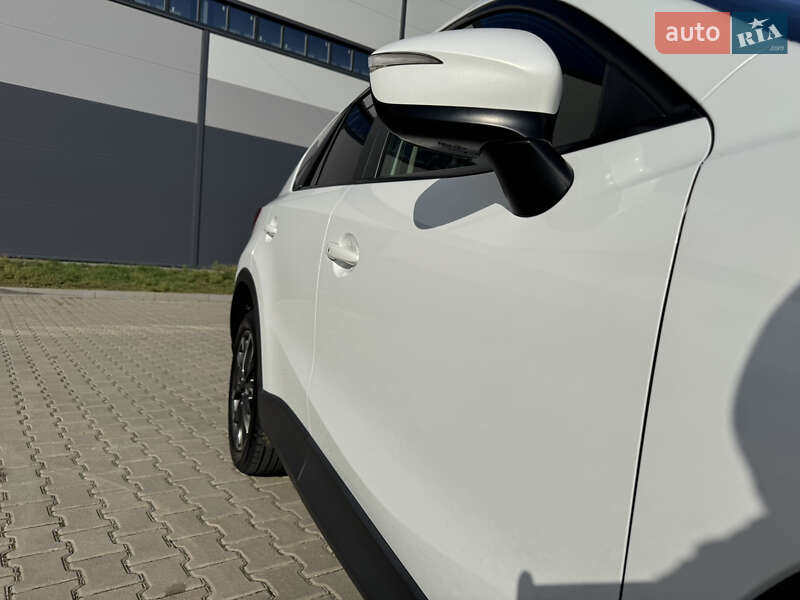 Внедорожник / Кроссовер Mazda CX-5 2015 в Ивано-Франковске