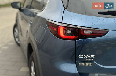 Позашляховик / Кросовер Mazda CX-5 2022 в 